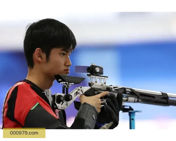 中国射击选手夺下本届奥运会的首面金牌